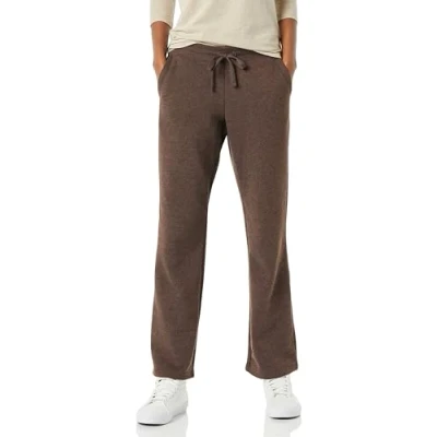 Abbildung von Amazon Essentials Damen Jogginghose aus Fleece mit geradem Bein in normaler Passform (in Übergrößen erhältlich), Schokoladenbraun, S