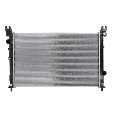 Abbildung von NISSENS 61028 Kühler, Motorkühlung Aluminium 697 448 26 Kühlrippen gelötet