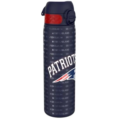 Abbildung von Ion8 Stahl Trinkflasche, 600 ml, Auslaufsicher, Einhandöffnung, Sichere Verriegelung, Spülmaschinenfest, Klappdeckel, Tragegriff, Leicht zu Reinigen, Langlebig, NFL Patriots Design