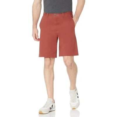 Abbildung von Amazon Essentials Herren Klassisch Geschnittene Chinoshorts, 23 cm, Rostfarben, 40W