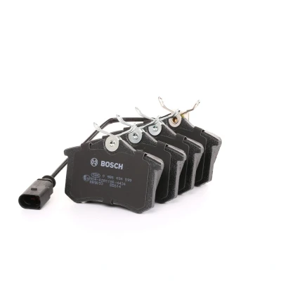 Abbildung von BOSCH 0 986 494 599 Bremsbelagsatz Low Metallic mit integriertem Verschleißsensor Montageanleitung, Anti Quietsch Blech, Schrauben