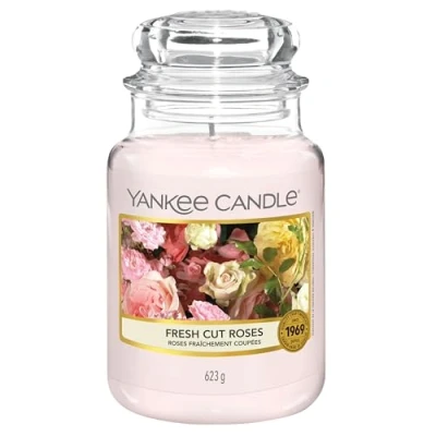 Abbildung von Yankee Candle Duftkerze im Glas (groß) Fresh Cut Roses Kerze mit langer Brenndauer bis zu 150 Stunden