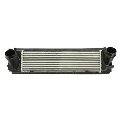 Abbildung von VALEO 818260 Ladeluftkühler BMW: 1 Hatchback, 3 Saloon, Touring