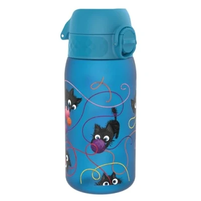 Abbildung von Ion8 Kinder Trinkflasche, 350ml, Auslaufsicher, Einhandöffnung, Sichere Verriegelung, Spülmaschinenfest, BPA frei, Tragegriff, Klappdeckel, Leicht zu Reinigen, Klimaneutral, Katzen Design