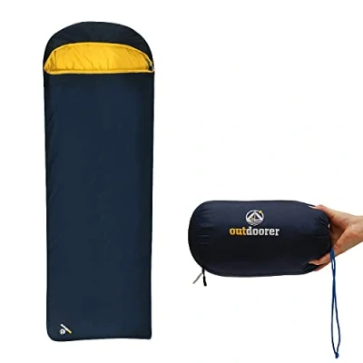 Abbildung von Leichter Deckenschlafsack Trek Comfort von outdoorer mit 880g Reise Schlafsack Erwachsene in Blau, sehr kleines Packmaß 28x15cm