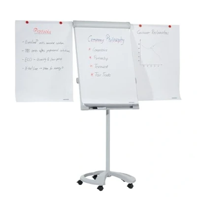 Abbildung von FRANKEN Flipchart, Beschreibbar, Magnetisch, Mobil, mit Rollen und 2 Seitenarmen, Whiteboard Ständer, Papierhalterung Stifteablage, 67 x 95 cm, PRO Deluxe FC81