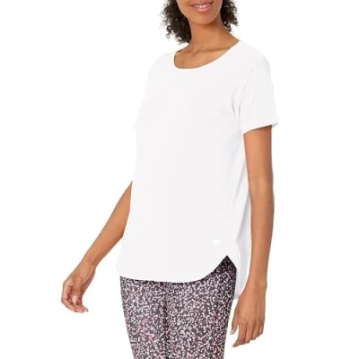 Abbildung von Amazon Essentials Damen Leichtes Fitness T Shirt mit Rundhalsausschnitt und lockerer Passform (in Übergröße erhältlich), Weiß, M