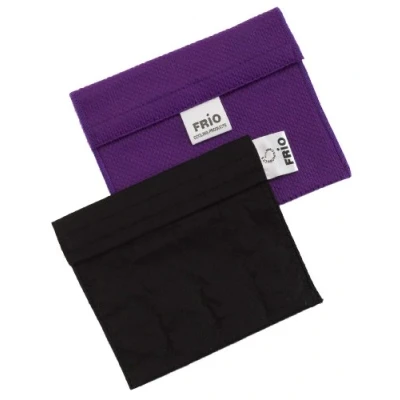 Abbildung von FRIO GLAUKOM Kühltasche für Insulin, 12 x 14cm Lila mit wasserfeste Nylon Innentasche KEIN Eispack oder Batterien nötig eine Kombinationen von Ampullen Patronen Pen
