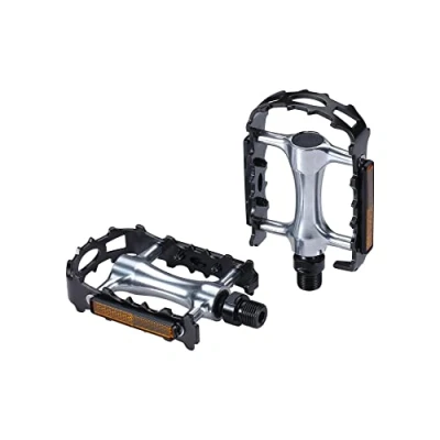 Abbildung von BBB Cycling Bigfeet 2.0 Fahrradpedale rutschfeste Pedale mit Beidseitige Reflectoren Stadtrad und Trekking E Bike Ready BPD 16B, Schwarz