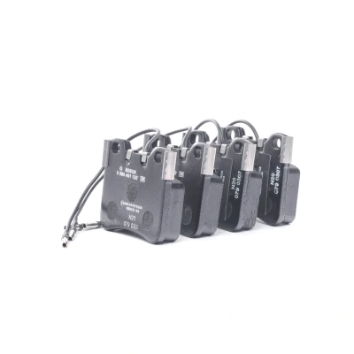 Abbildung von BOSCH 0 986 461 130 Bremsbelagsatz Low Metallic mit integriertem Verschleißsensor Kolbenclip