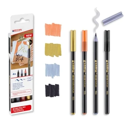 Abbildung von edding 1340 Pinselstifteset 4 Stifte gold metallic, schwarz, grau, aprikose flexible Pinselspitze 1 6 mm zum Schreiben und Zeichnen hohe Deckkraft auch auf dunklerem Papier