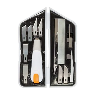 Abbildung von Fiskars Hochleistungsmesser/ Cutter, 8 teiliges Set, Gesamtlänge: 21 cm, Inkl. 7 Klingen, Qualitätsstahl/Kunststoff, Weiß/Orange, Premium, 1024385