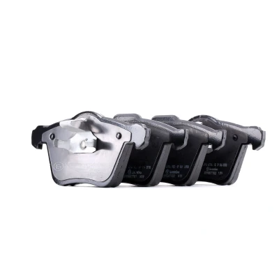 Abbildung von BREMBO P 86 018 Bremsbelagsatz exkl. Verschleißwarnkontakt mit Kolbenclip ohne Zubehör VOLVO: XC90 I