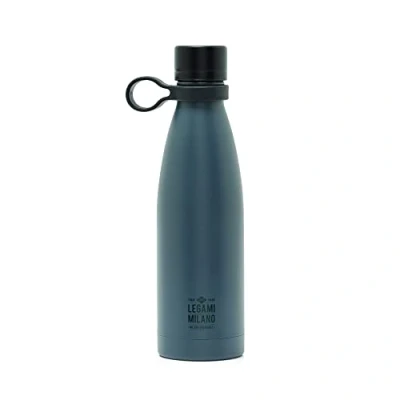 Abbildung von Legami Hot&amp;Cold Thermosflasche, 500 ml, Ø 7 cm, leicht und robust, luftdichter Verschluss, abnehmbarer Silikongriff, Stars Motiv, Never Stop Dreaming