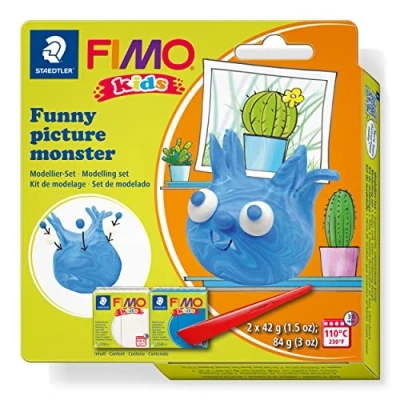 Abbildung von STAEDTLER Modellierset picture monster FIMO kids, speziell für Kinder einfach umzusetzen mit Schritt Anleitung, 2 kids Blöcke, Modellierstab, 8035 24