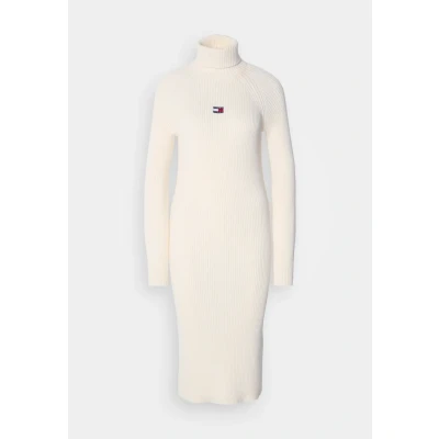 Abbildung von Tommy Jeans Mockneck Badge Sweater Dress Strickkleid, Damen, Größe: 32, Ancient white