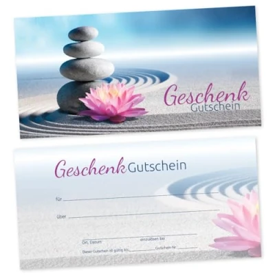 Abbildung von cosmeticPlus 50 Geschenk Gutscheinkarten mit JAPANISCHEM BLÜTENMOTIV und weißtransparenten Umschlägen Gutscheine Geschenkgutscheine