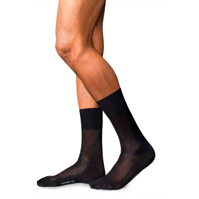 Abbildung von Falke NO. 4 PURE SILK Luxury LINE Socken, Herren, Größe: 43/44, Black