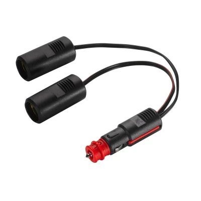 Abbildung von HELLA Adapter für Norm oder Zigarettenanzünder Steckdosen auf 2 Stecker 8JA 007 589 111, Rot