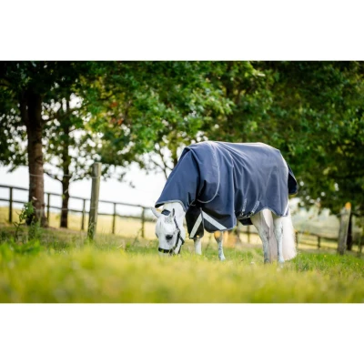 Abbildung von Rambo by Horseware Turnout 1680D Plus 100g Marineblau/Gewittergrau/SilberVerkauft von Agradi