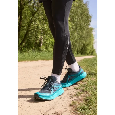 Abbildung von Salomon Ultra FLOW Laufschuh Trail, Herren, Größe: 44 2/3, Carbon/tahitian tide/deep dive Schuhe