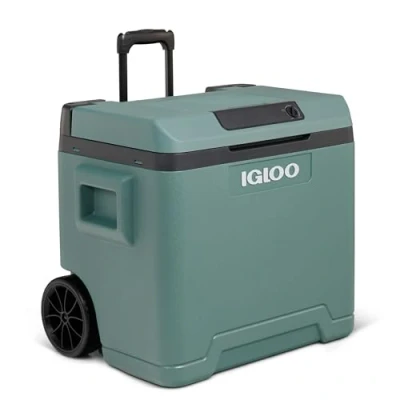 Abbildung von IGLOO elektrische Kühlbox IE42 mit Telekop Griff und Rollen für Auto Steckdose, 42 L, 12V 230V, Grün