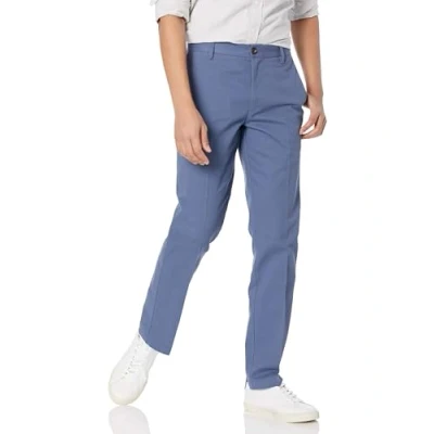 Abbildung von Amazon Essentials Herren Knitterarme Flatfront Chinohose, Enger Schnitt, Indigo, 40W / 32L
