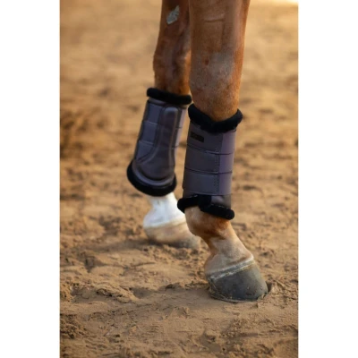 Abbildung von Equestrian Stockholm Gamaschen Dark Violet M Agradi.deVerkauft von Agradi