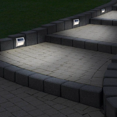 Abbildung von näve LED Solarleuchte »Outoor Lights«, 1 flammig, 4er Solarleuchten,incl. 5x LED&#039;s / 0,06W, metall blank, warmweiß