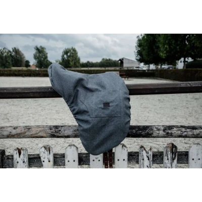 Abbildung von Kentucky Sattelschoner Dressur Grau Warmblut