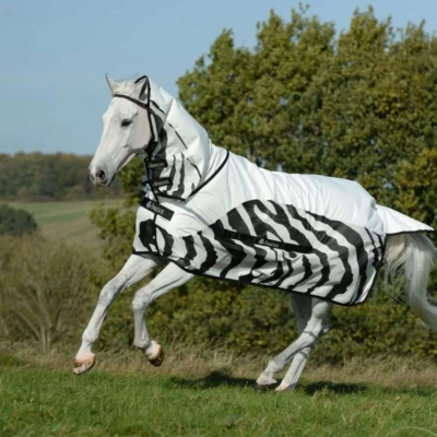 Abbildung von Bucas Buzz Off Rain &amp; Neck Zebra 115/152