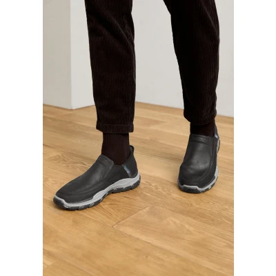 Abbildung von Skechers Respected Sneaker low, Herren, Größe: 48.5, Black Schuhe
