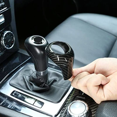 Abbildung von DIYUCAR Auto Schaltkopf Verkleidungsaufkleber aus Karbonfaser Stil, ABS, für Benz C Klasse W204 E W212 GLK X204 CLS W218 A G
