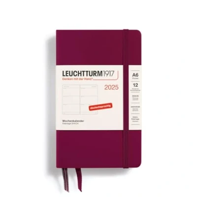 Abbildung von LEUCHTTURM1917 370551 Wochenkalender 2025, Pocket A6 Hardcover 12 Monats Planer, 80 g, liniert Port Red