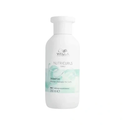 Abbildung von WELLA PROFESSIONALS NUTRICURLS Shampoo für Wellen Pflegt &amp; Definiert Mit Nourish In Complex Sulfatfrei, 250 ml