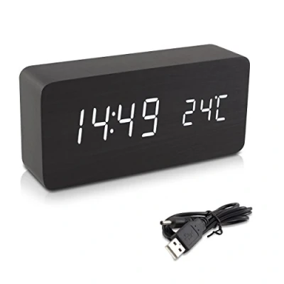 Abbildung von kwmobile Wecker Uhr in Holzoptik digital Digitalwecker Anzeige von Uhrzeit Temperatur Datum Alarm Clock mit USB Kabel Schwarz weißen LEDs