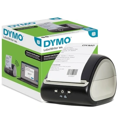 Abbildung von DYMO LabelWriter 5XL Etikettendrucker automatische Etikettenerkennung Beschriftungsgerät, das extrabreite Versandetiketten von Amazon, DHL und mehr druckt ideal für E Commerce EU Stecker