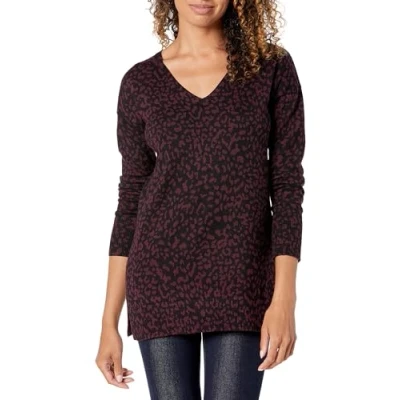 Abbildung von Amazon Essentials Damen Leichter Tunika Pullover Mit Langen Ärmeln Und V Ausschnitt (Erhältlich In Übergröße), Schwarz Tiermuster, XXL