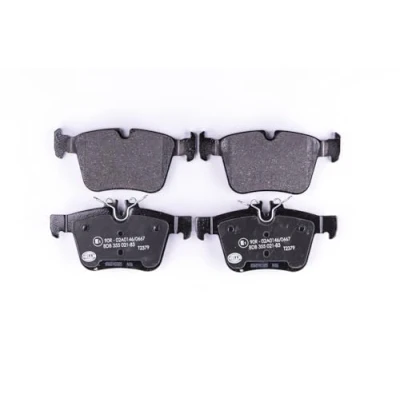 Abbildung von HELLA 8DB 355 021 831 Bremsbelagsatz für Verschleißwarnanzeiger vorbereitet MERCEDES BENZ: C Class Saloon, T modell, GLC Off Road