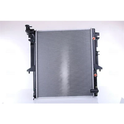 Abbildung von NISSENS 62896 Kühler, Motorkühlung Aluminium 524 632 26 Kühlrippen gelötet MITSUBISHI: L200 / Triton IV Platform Chassis, Pickup