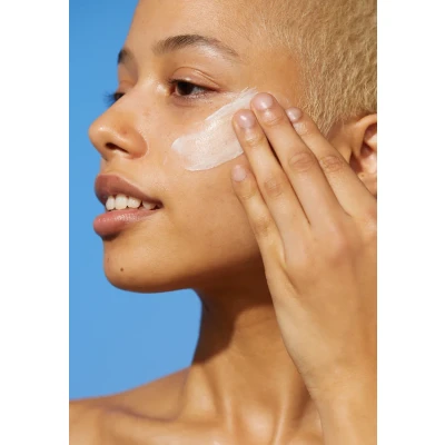 Abbildung von Garnier Super UV SUN Protection Serum Sonnenschutz, Größe: 30 ml,