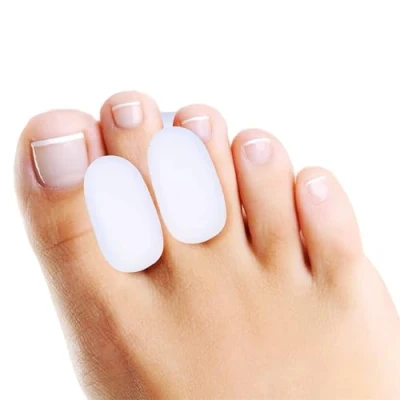 Abbildung von Gel Zehenkappen, Hallux Valgus Zehenspreizer, Silikon Zehenschutz, Zehenteiler Zehentrenner Zehen Korrektur Abstandhalter für überlappende Weich und Komfortabel 4er Pack