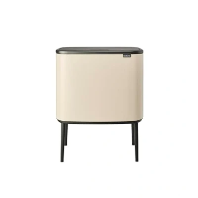 Abbildung von Brabantia Bo Touch Bin 3x11L Großer Mülleimer für die Küche Soft Öffnung Entnehmbarer Inneneimer Rutschfest Einfaches Recycling Inklusive Müllbeutel Beige 54 x 31 68 cm