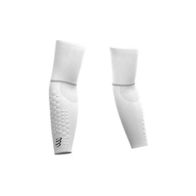 Abbildung von COMPRESSPORT ArmForce Ultralight Kompressions Armhülle, weiß, T2