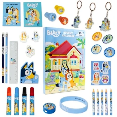 Abbildung von Bluey Adventskalender 2024 Kinder 24 Überraschungen, Schreibwaren, Spielzeug für