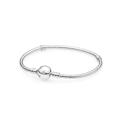 Abbildung von PANDORA Disney, Moments Sparkling Mickey Mouse &amp; Snake Chain Schlangen Armband aus Sterling Silber mit Zirkonia Steinchen Kompatibel Armbänder Größe 17