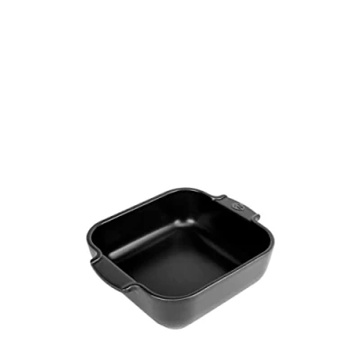 Abbildung von PEUGEOT Quadratische Auflaufform aus Keramik 21 cm (inkl. Griffe) x 17,5 6 Fassungsvermögen: 1,1 L 10 Jahre Garantie Satinschwarz
