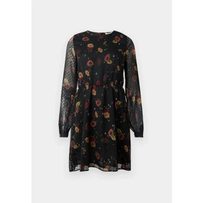 Abbildung von ONLY Onleliza LIFE O NECK Dress Freizeitkleid, Damen, Größe: 3XL, Black