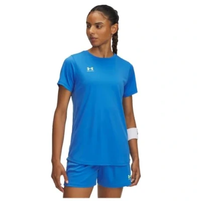 Abbildung von Under Armour Challenger Tshirt basic, Damen, Größe: Large, Blue atlantis/high visibility yellow