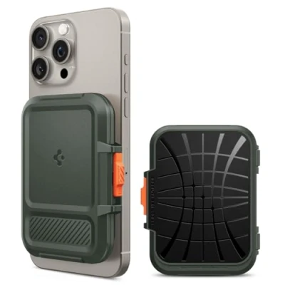 Abbildung von Spigen Lock Fit MagFit Magnetischer Kartenhalter Entwickelt für Magsafe mit Verschluss System Kompatibel iPhone 16/15/14/13/12 Modelle Wallet Militärgrün